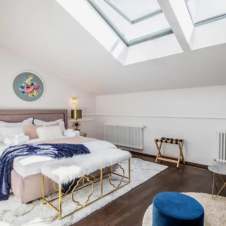 Old Town One Bedroom * 부쿠레슈티