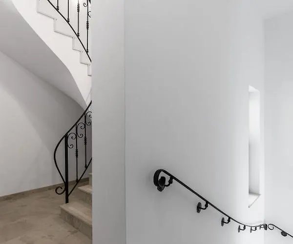 Semesterbostad Old Town One Bedroom Bukarest