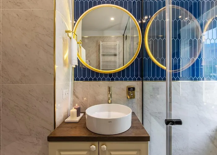 Old Town One Bedroom * Bukarest