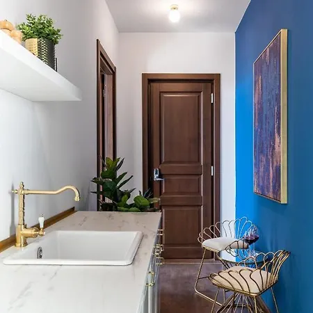 Old Town One Bedroom *